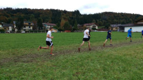 Joachim Knauss (2BH) und Marcel Napetschnig (2BH) beim Chross-Country Lauf